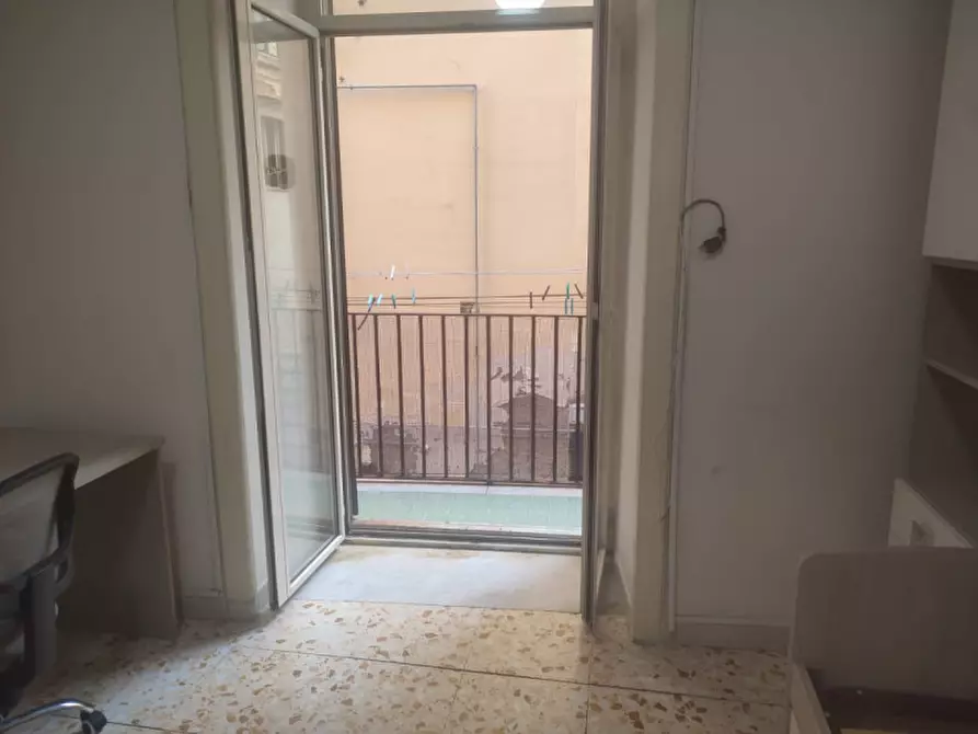 Immagine 13 di Appartamento in affitto  in vico Rotto Carbonara 4 a Napoli