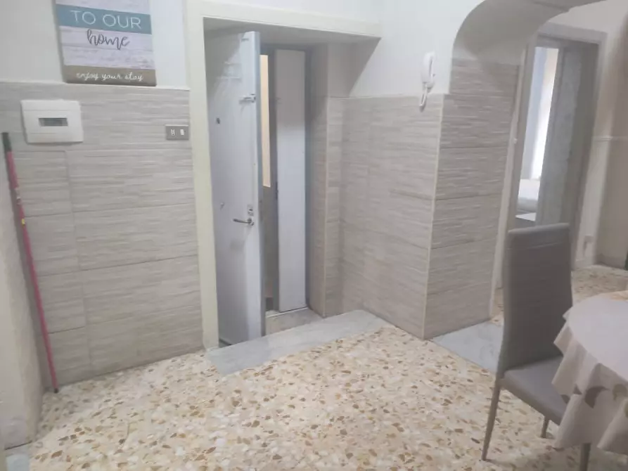 Immagine 27 di Appartamento in affitto  in vico Rotto Carbonara 4 a Napoli