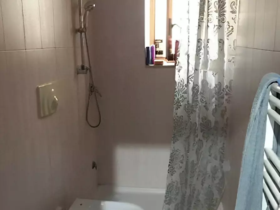 Immagine 7 di Appartamento in vendita  in Via Privitera, 8 a Biancavilla