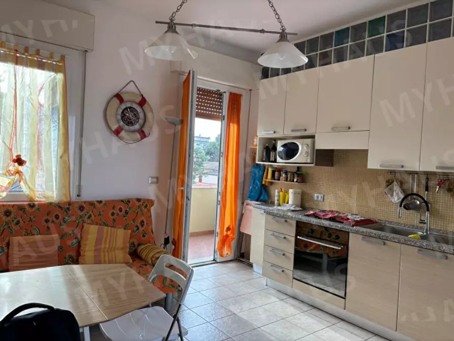 Immagine 4 di Appartamento in vendita  in Via Antonio Canova 32 a Cesenatico