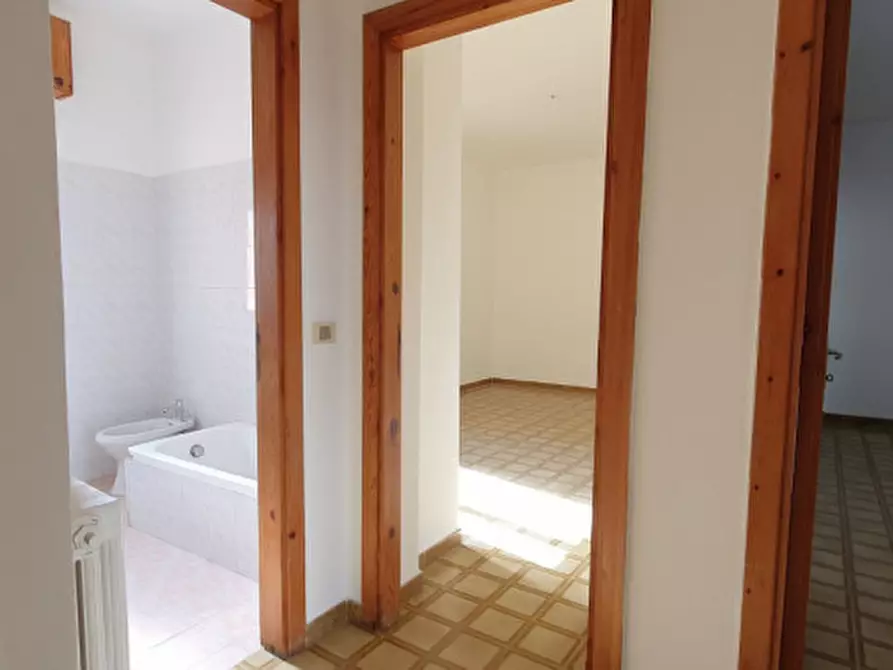 Immagine 7 di Appartamento in vendita  a Matino