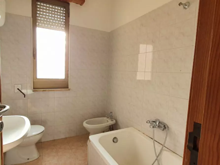 Immagine 8 di Appartamento in vendita  a Matino