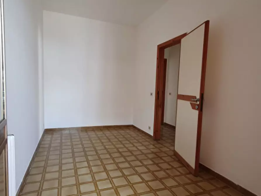 Immagine 13 di Appartamento in vendita  a Matino