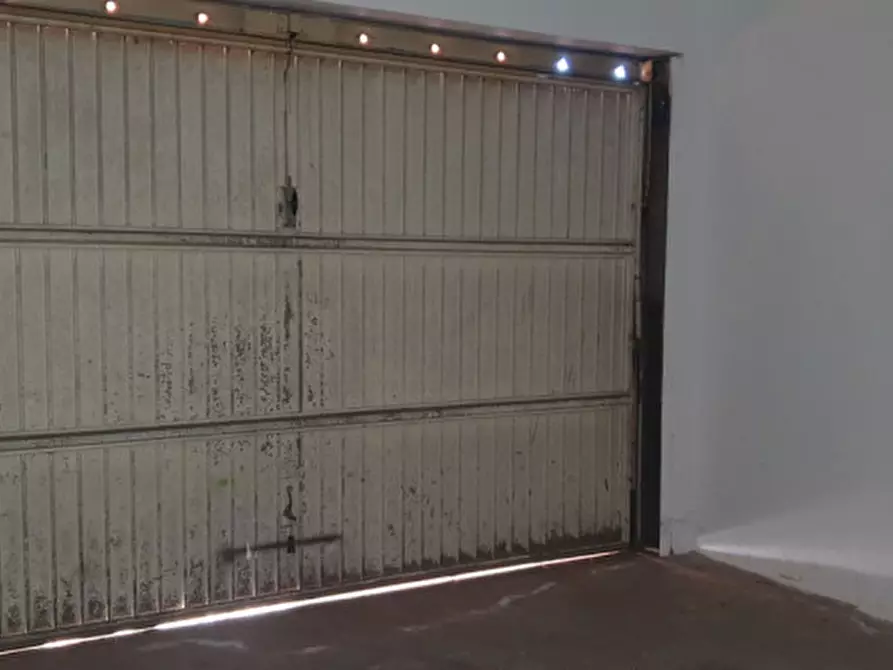 Immagine 22 di Appartamento in vendita  a Matino