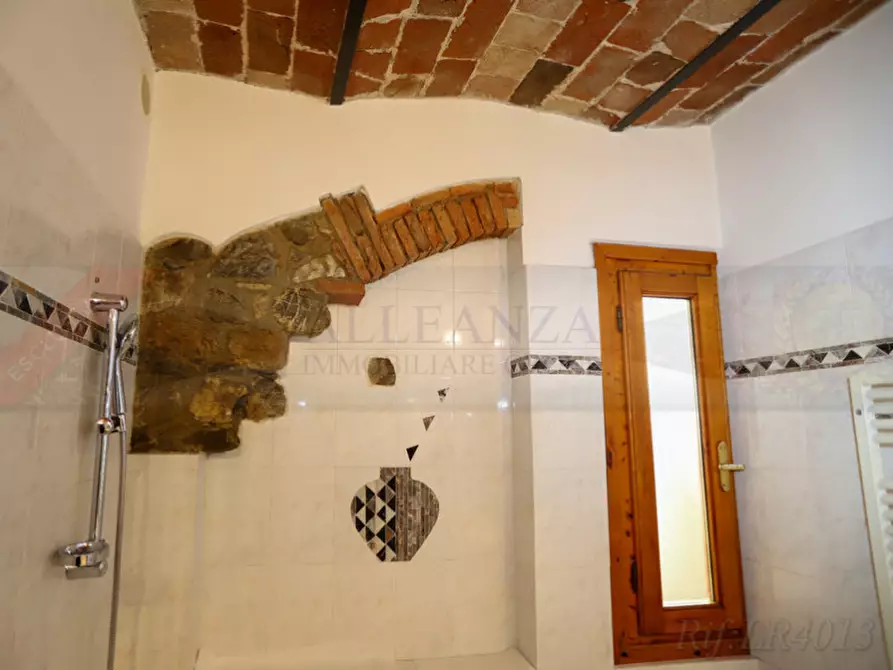 Immagine 11 di Appartamento in vendita  in Tavarnuzze Via della Resitenza a Impruneta
