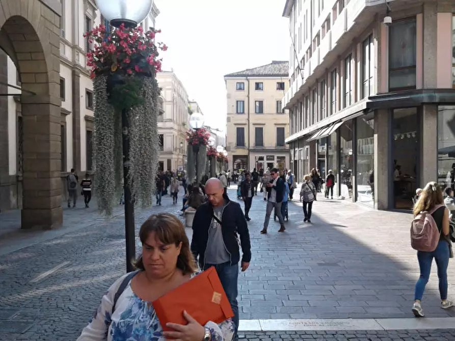 Immagine 3 di Attività commerciale in vendita  in via 8 febbraio a Padova