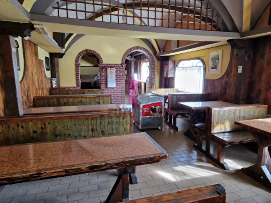 Immagine 8 di Negozio in affitto  in VIA ROMA a Carmignano Di Brenta