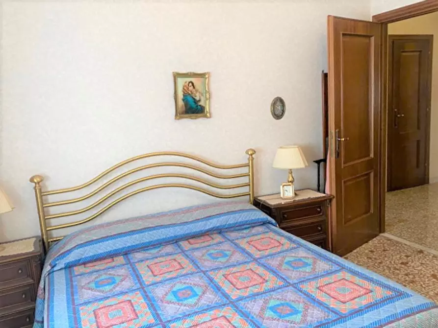 Immagine 10 di Appartamento in vendita  in VIA LUCHINO DAL VERME a Roma