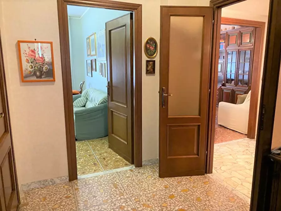 Immagine 11 di Appartamento in vendita  in VIA LUCHINO DAL VERME a Roma