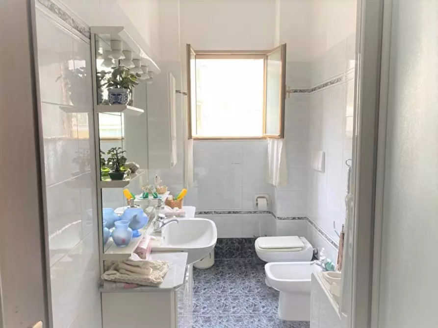 Immagine 12 di Appartamento in vendita  in VIA LUCHINO DAL VERME a Roma