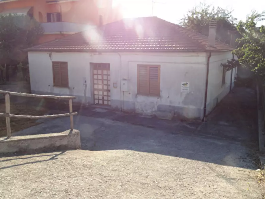 Immagine 4 di Casa indipendente in vendita  a Paternò