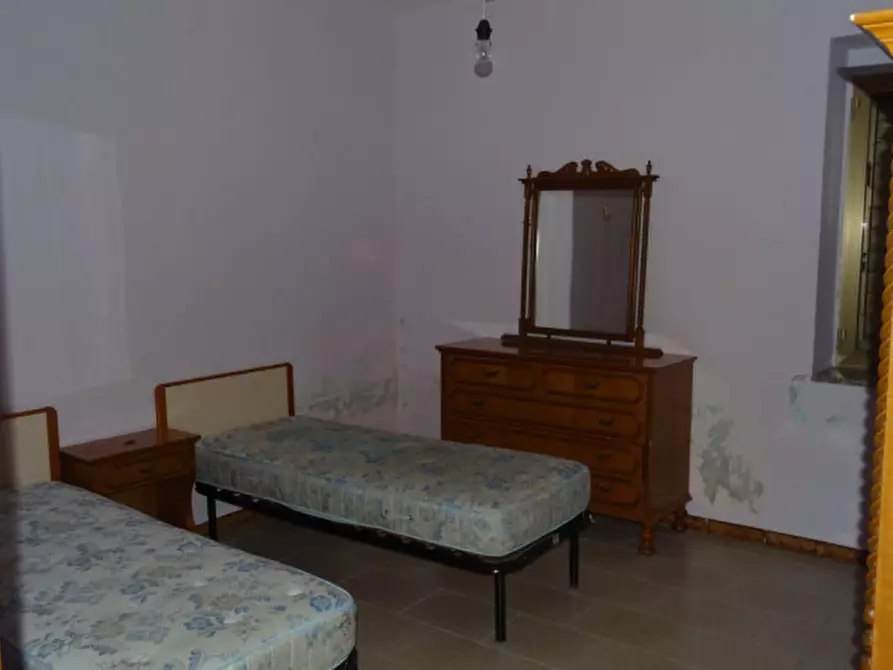 Immagine 17 di Casa indipendente in vendita  a Paternò