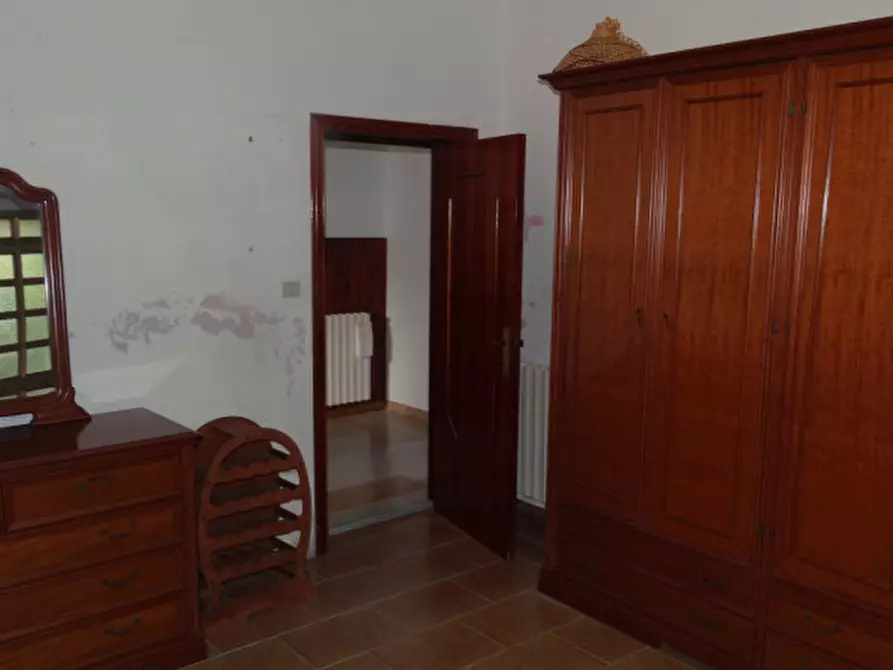 Immagine 19 di Casa indipendente in vendita  a Paternò