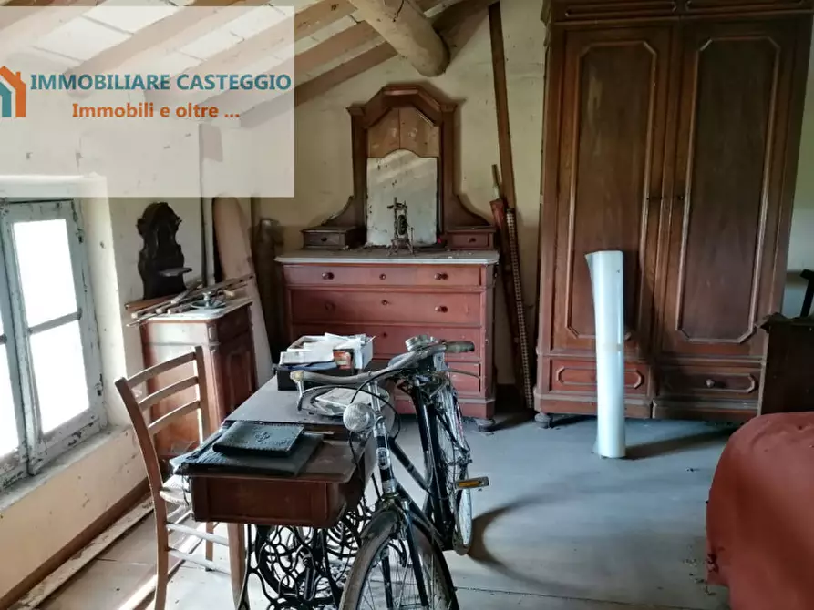Immagine 33 di Rustico / casale in vendita  in via Emilia a Casteggio