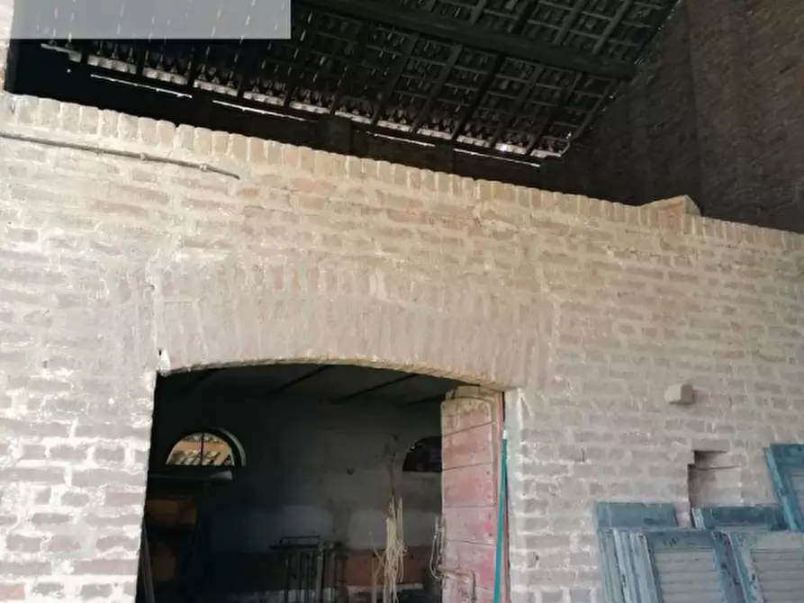 Immagine 38 di Rustico / casale in vendita  in via Emilia a Casteggio