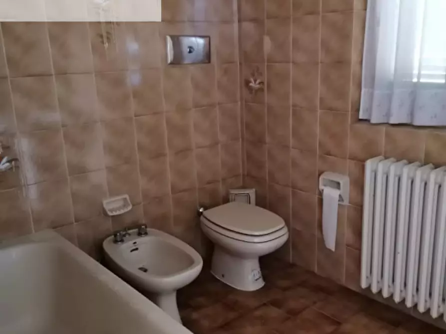 Immagine 47 di Rustico / casale in vendita  in via Emilia a Casteggio