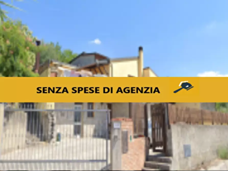 Immagine 1 di Casa indipendente in vendita  in Contrada Marrucaro 11 a Potenza