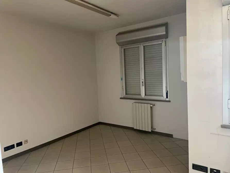 Immagine 8 di Ufficio in affitto  in Via Macina a Casalgrande