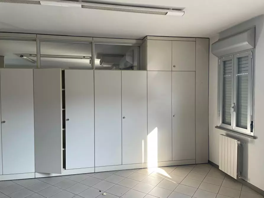 Immagine 11 di Ufficio in affitto  in Via Macina a Casalgrande