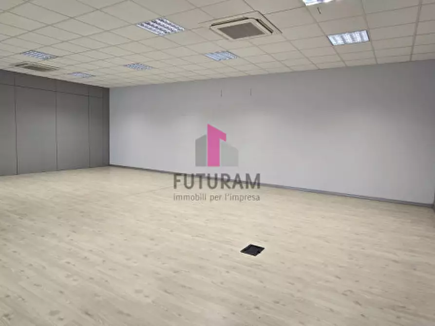 Immagine 10 di Ufficio in affitto  in Via della scienza a Dueville