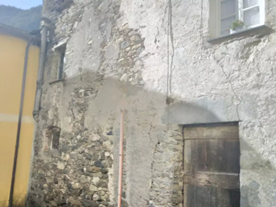 Immagine 3 di Rustico / casale in vendita  in centro di Favale di Malvaro a Favale Di Malvaro