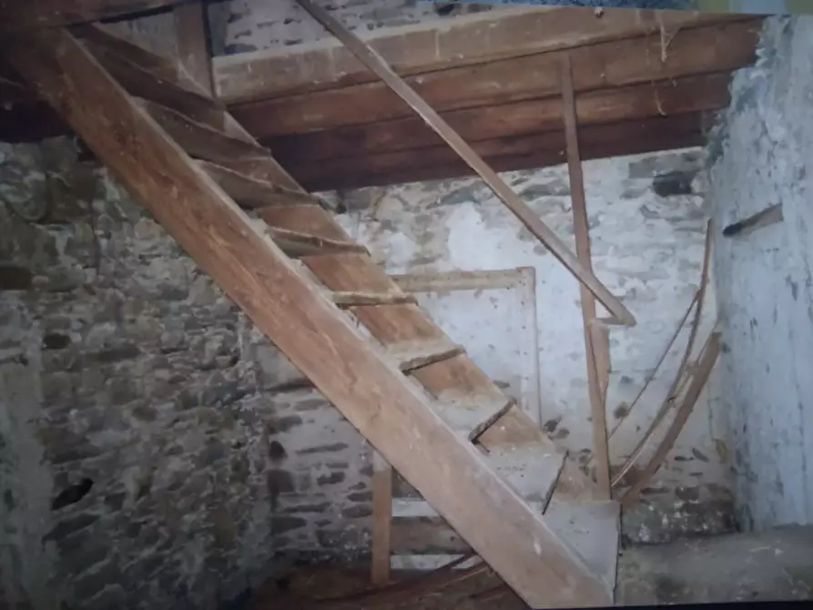 Immagine 10 di Rustico / casale in vendita  in centro di Favale di Malvaro a Favale Di Malvaro