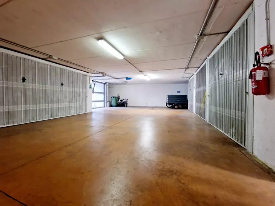 Immagine 5 di Ufficio in vendita  in via argine restara a Este