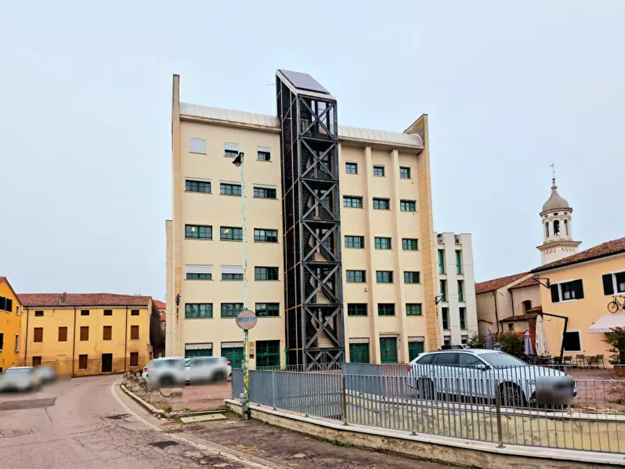 Immagine 10 di Ufficio in vendita  in via argine restara a Este