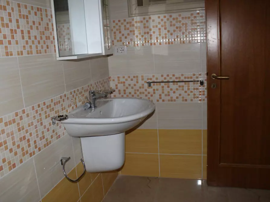 Immagine 19 di Casa indipendente in vendita  in via Pasquale Calvi a Avola