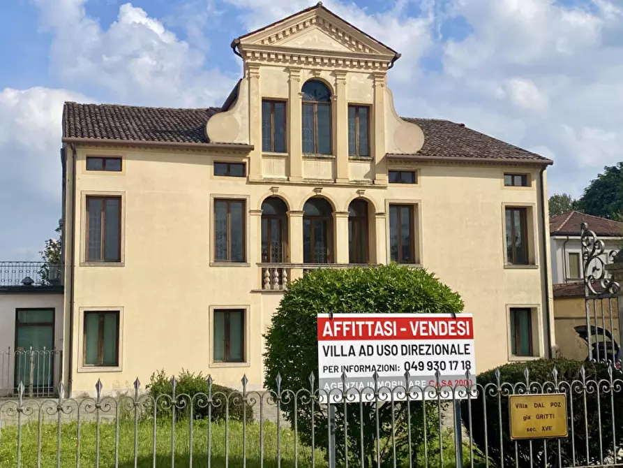 Immagine 1 di Villa in vendita  in via trento trieste 15 a Camposampiero