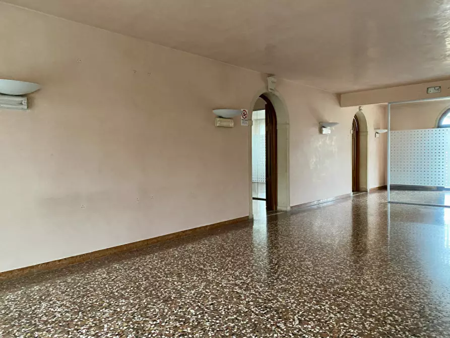 Immagine 45 di Villa in vendita  in via trento trieste 15 a Camposampiero