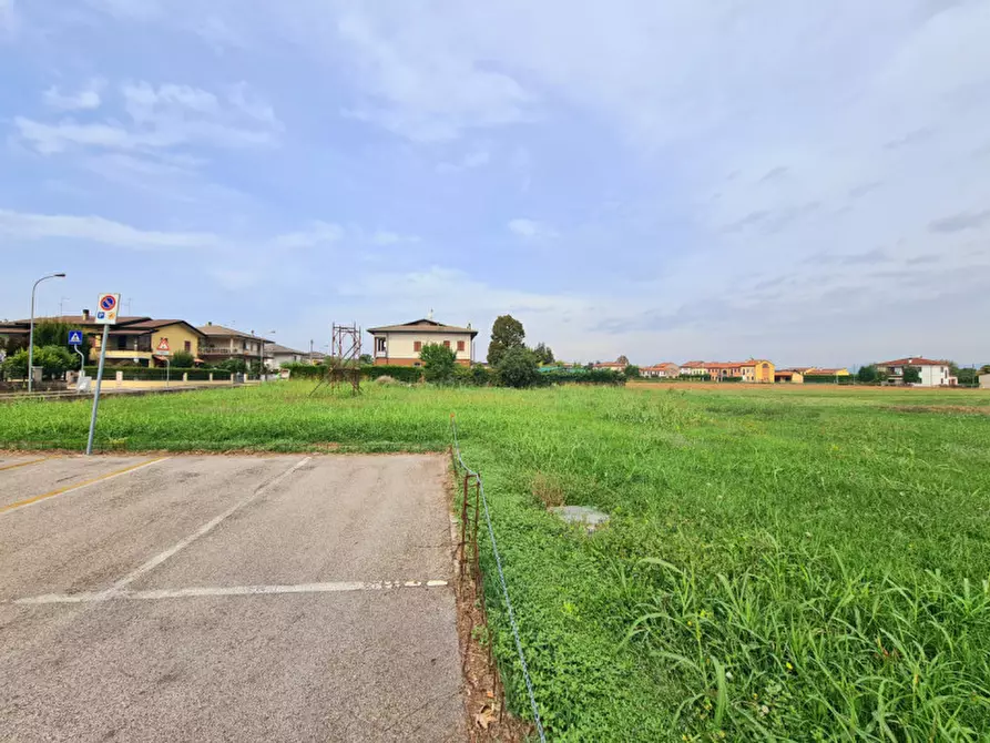 Immagine 6 di Terreno in vendita  in VIA FRANCESCO PETRARCA a Poiana Maggiore