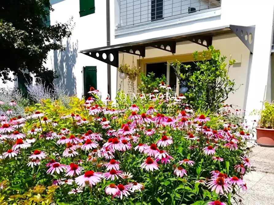 Immagine 5 di Villa in vendita  a Vedelago