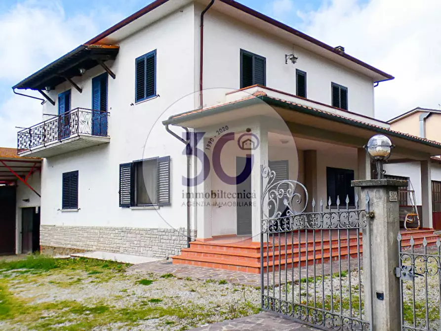 Immagine 4 di Casa indipendente in vendita  in montecchio a Castiglion Fiorentino