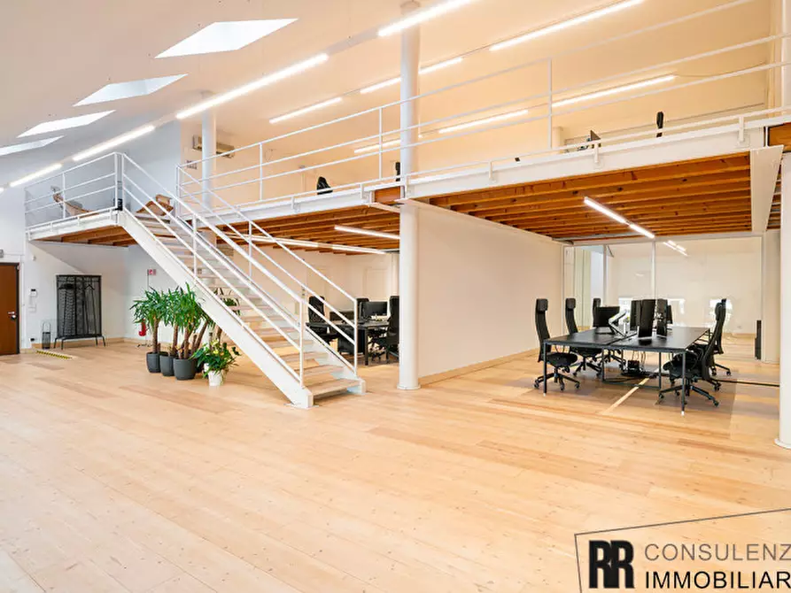 Immagine 3 di Ufficio in vendita  in Via Meucci a Verona