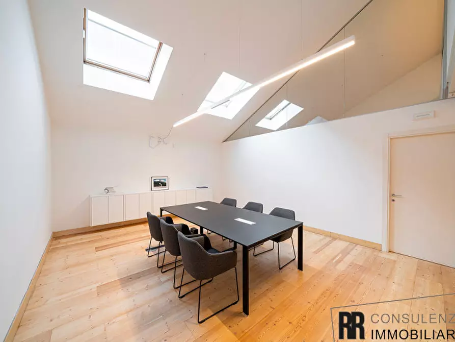 Immagine 6 di Ufficio in vendita  in Via Meucci a Verona