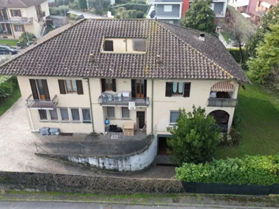 Immagine 3 di Villa in vendita  a Monzambano