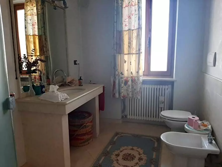 Immagine 16 di Villa in vendita  a Monzambano