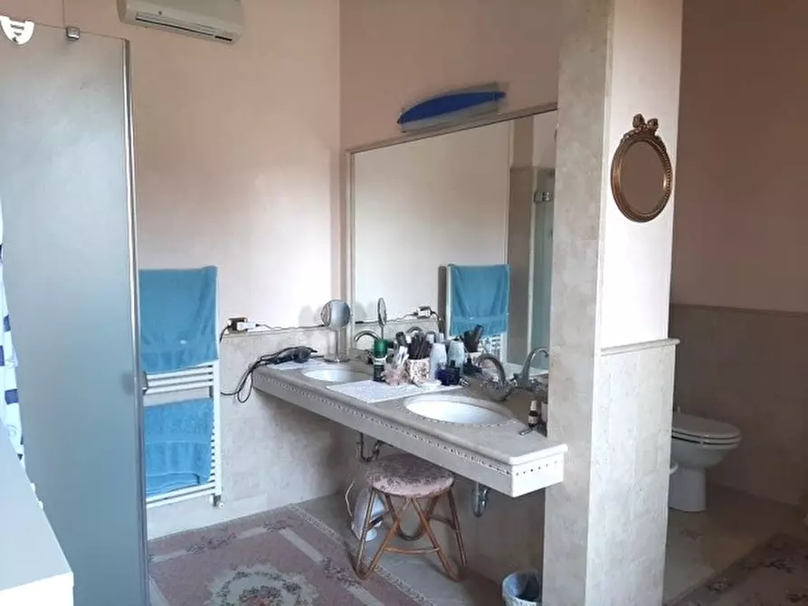 Immagine 20 di Villa in vendita  a Monzambano