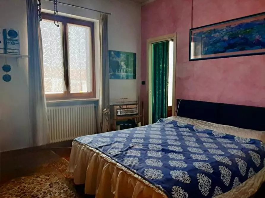 Immagine 22 di Villa in vendita  a Monzambano