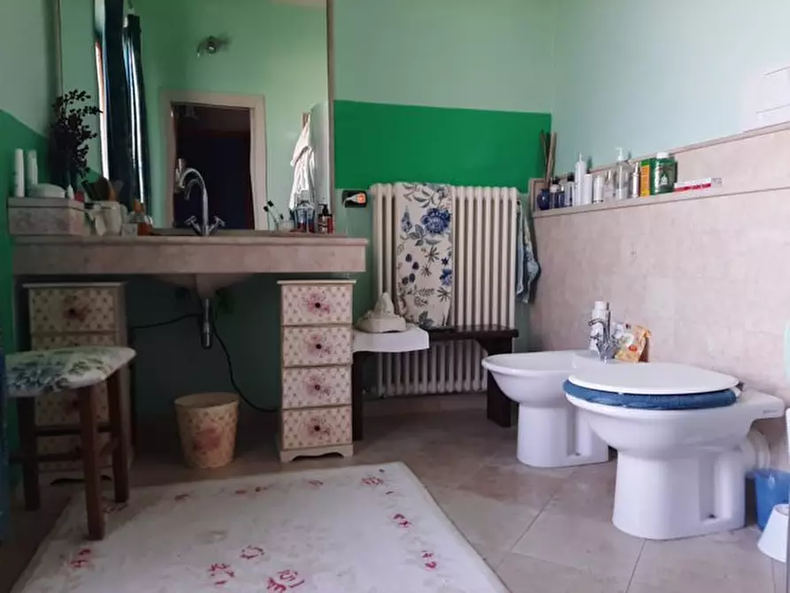 Immagine 23 di Villa in vendita  a Monzambano