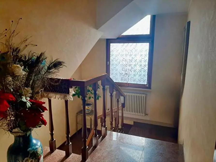 Immagine 25 di Villa in vendita  a Monzambano