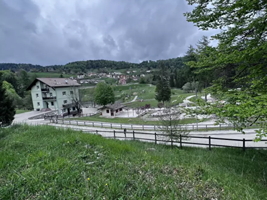 Immagine 4 di Villa in vendita  in Lavarone (TN) Via Dante Alighieri 8 a Lavarone