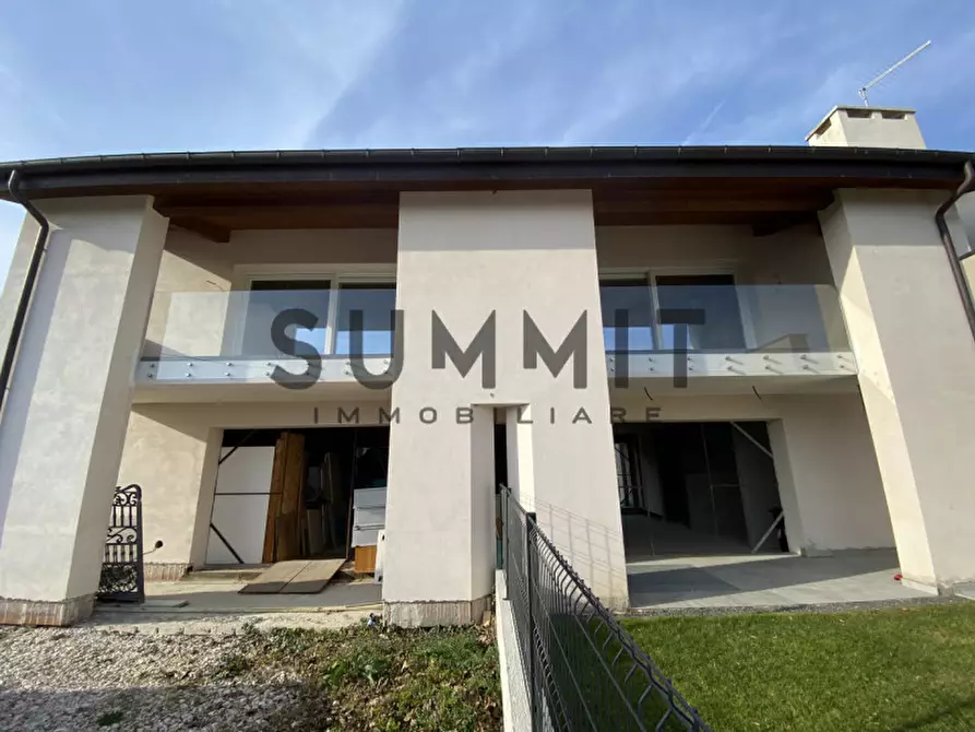 Immagine 2 di Appartamento in vendita  in via dello sport a Schio