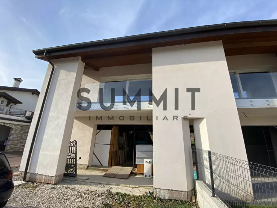 Immagine 4 di Appartamento in vendita  in via dello sport a Schio