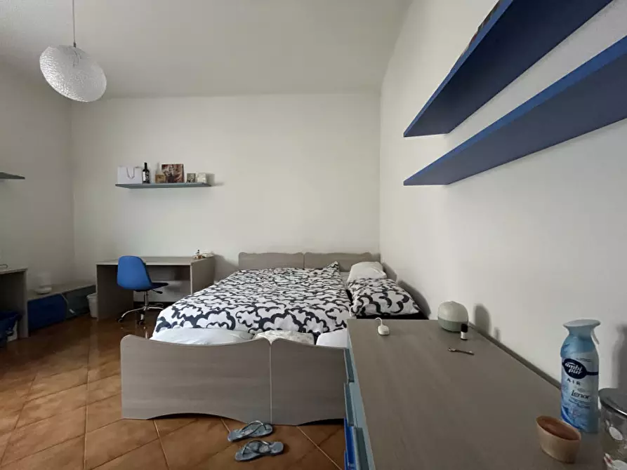 Immagine 1 di Appartamento in affitto  in via vivaldi a Bologna