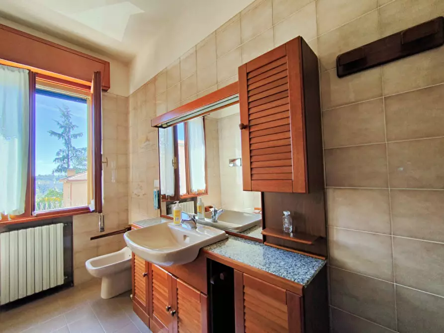 Immagine 17 di Camera in affitto  in via vivaldi a Bologna