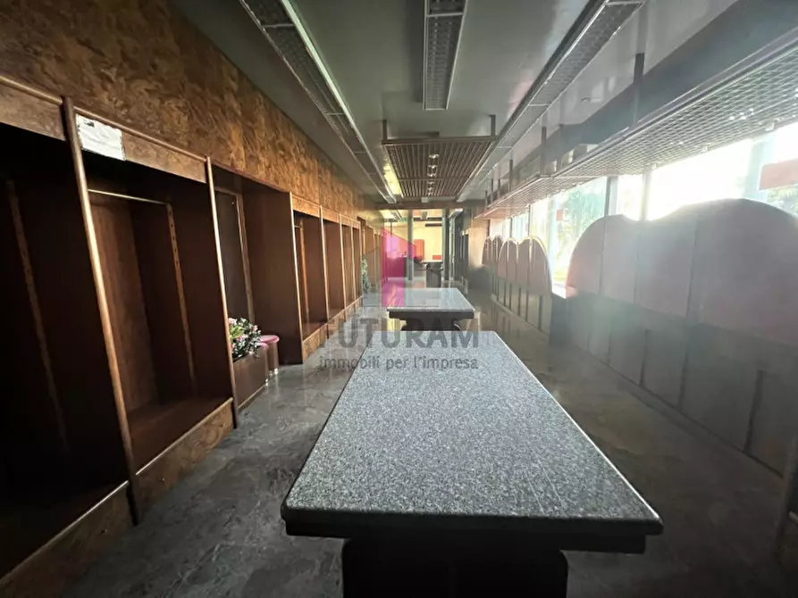 Immagine 9 di Capannone industriale in affitto  in Via Dante a Torri Di Quartesolo