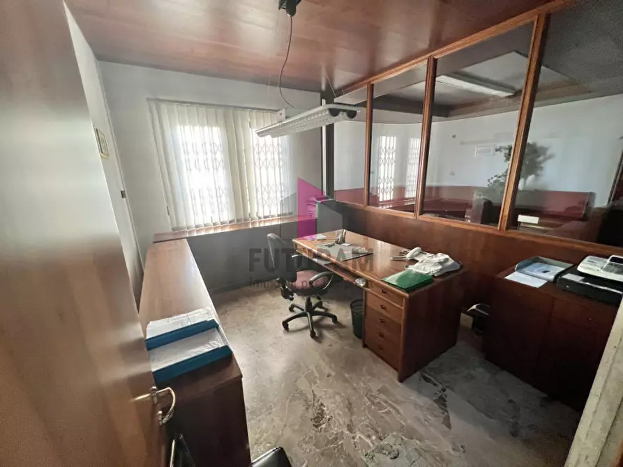 Immagine 11 di Capannone industriale in affitto  in Via Dante a Torri Di Quartesolo