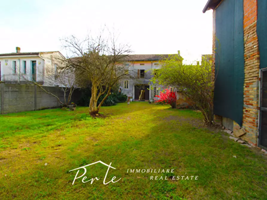 Immagine 2 di Palazzo in vendita  in Via Giuseppe Mazzini 29 a Gazzuolo